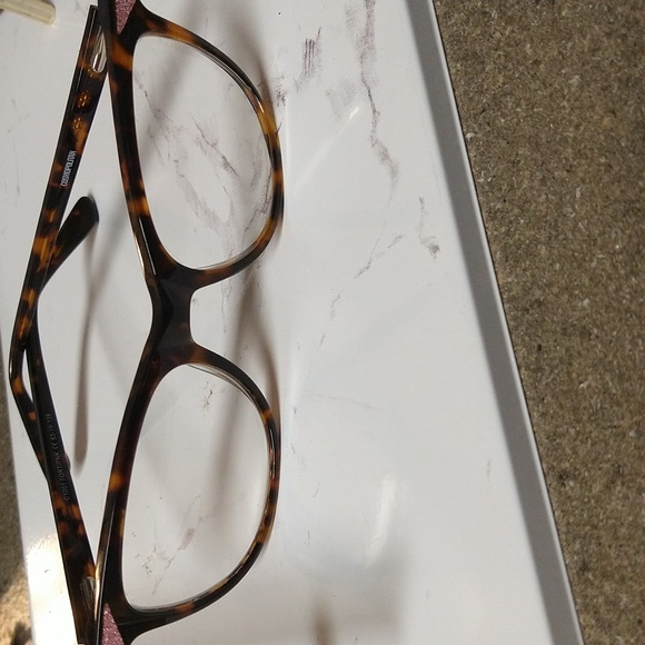 Cosmopolitan Frames - Picture 9 of 9